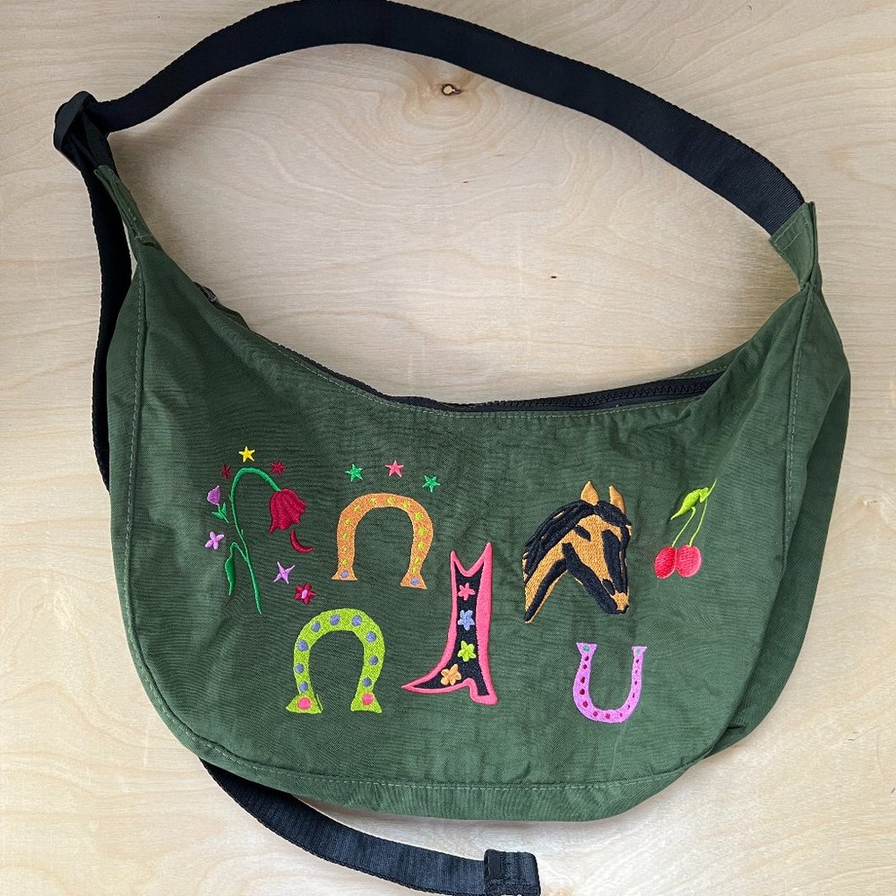 BAGGU Medium Nylon Crescent Bag - Jessica Williams